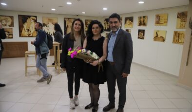 Yeliz Orakoğlu’nun Felsefi İzleri Kartal Belediyesi’nde Sergileniyor